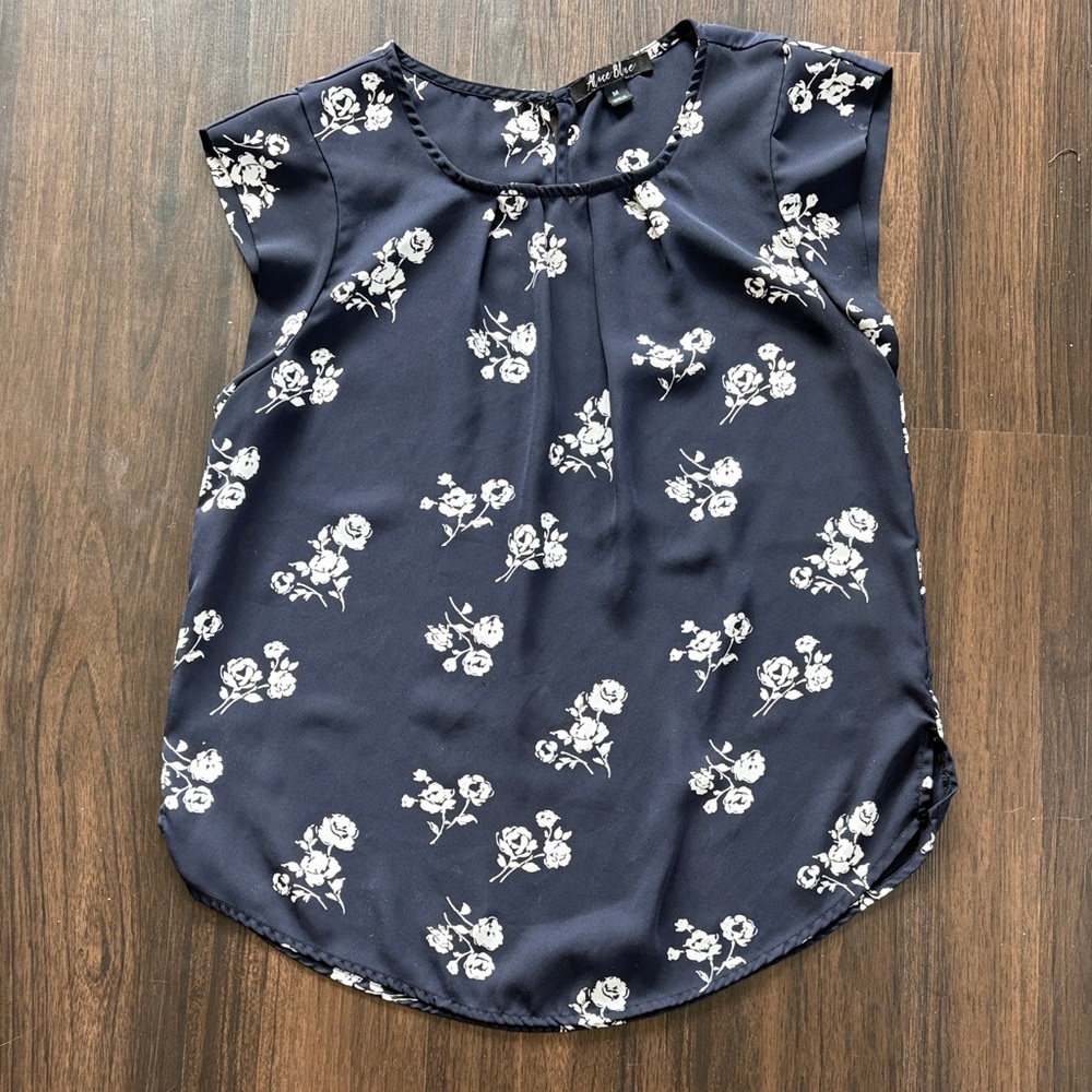 Alice Blue Floral Blouse - Navy and White